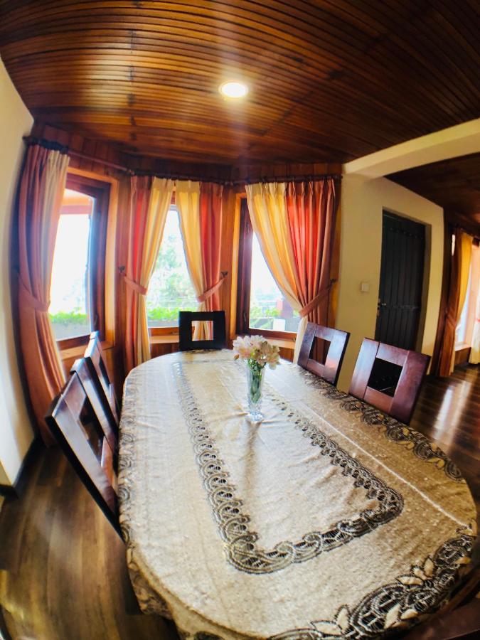 Pigeons Nest Bed & Breakfast Нувара Елия Екстериор снимка