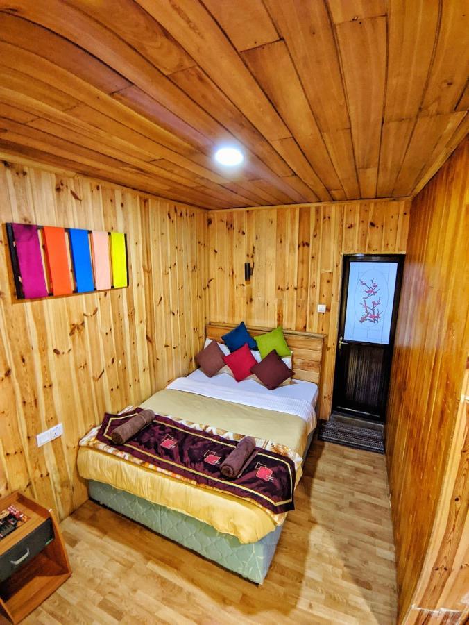 Pigeons Nest Bed & Breakfast Нувара Елия Екстериор снимка
